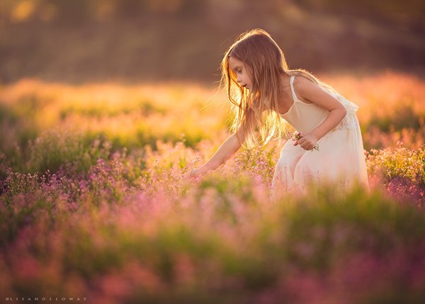 Peaceful children photography - Lisa Holloway 01