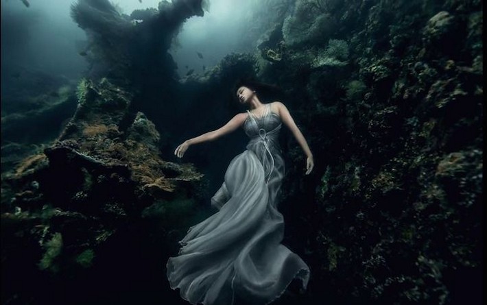 Stunning Underwater Photography Bali by Benjamin Von Wong