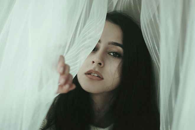 Beauty Conceptual Self Portraits Photography by Cansu Özkaraca ...