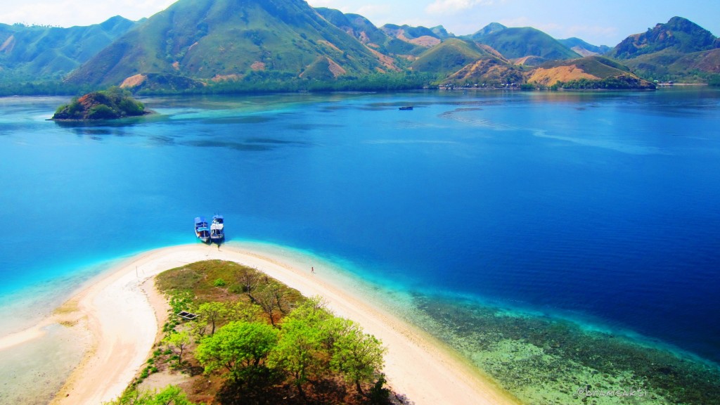 Most Beautiful Places should you know in Indonesia  99inspiration