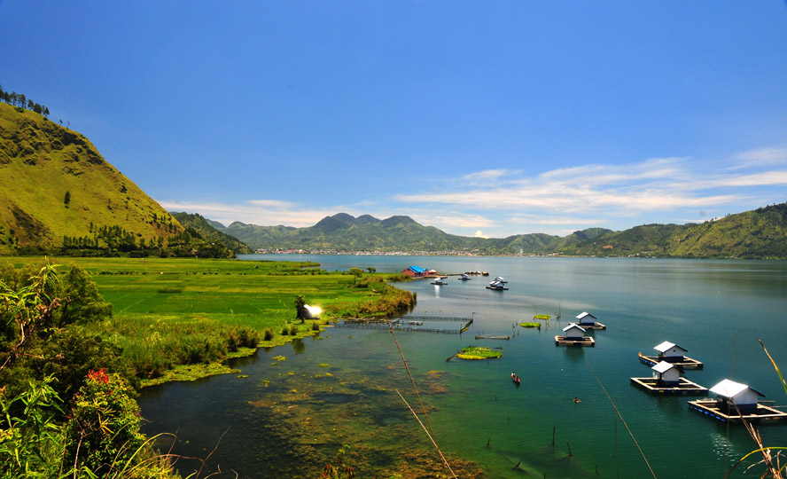 Lut Tawar Lake - Aceh