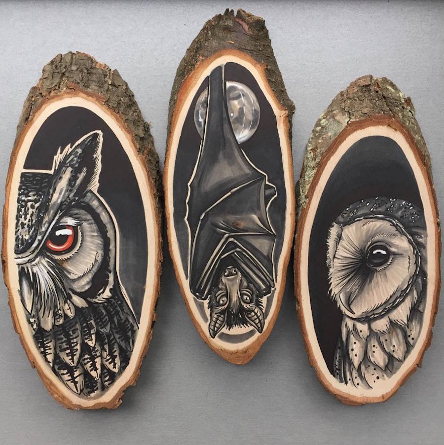 Amazing Paintings of Animals on Wood Slices 01