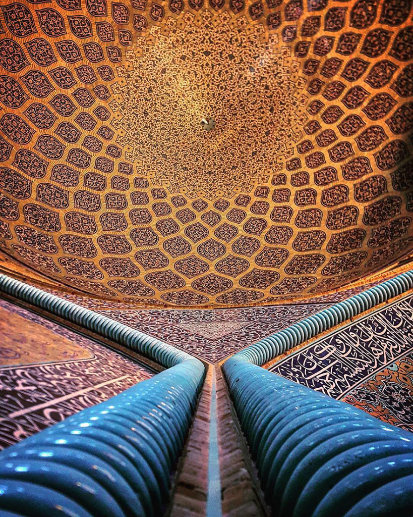 The Hypnotizing Beauty Of Iranian Mosque Ceilings 14