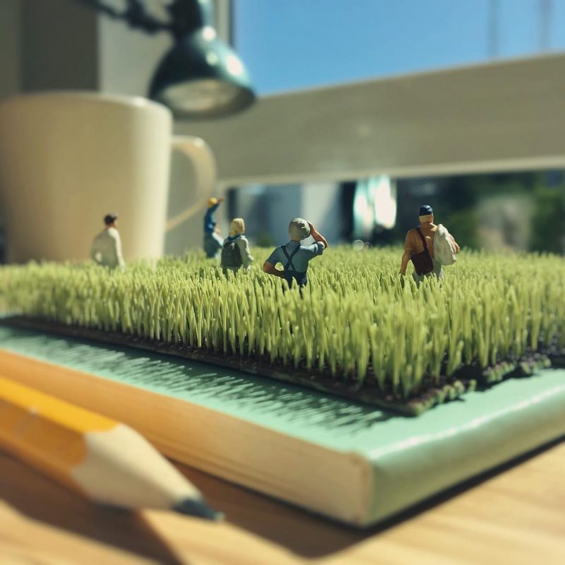 Derrick Lin Turn His Office Life With Miniature Figures 55