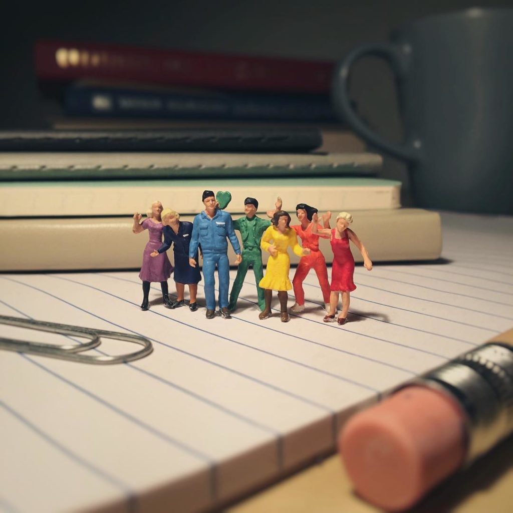 Derrick Lin Turn His Office Life With Miniature Figures 66