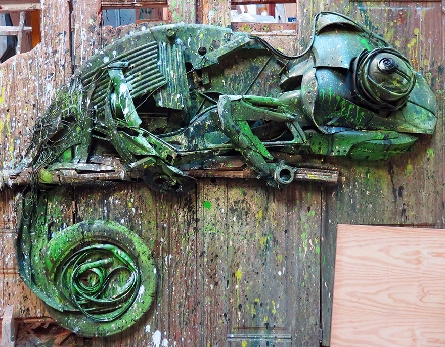 creative-solutions-trash-animal-sculpture-artur-bordalo-77