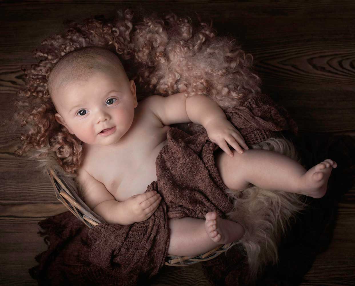 The Organic Newborn Photography Guide